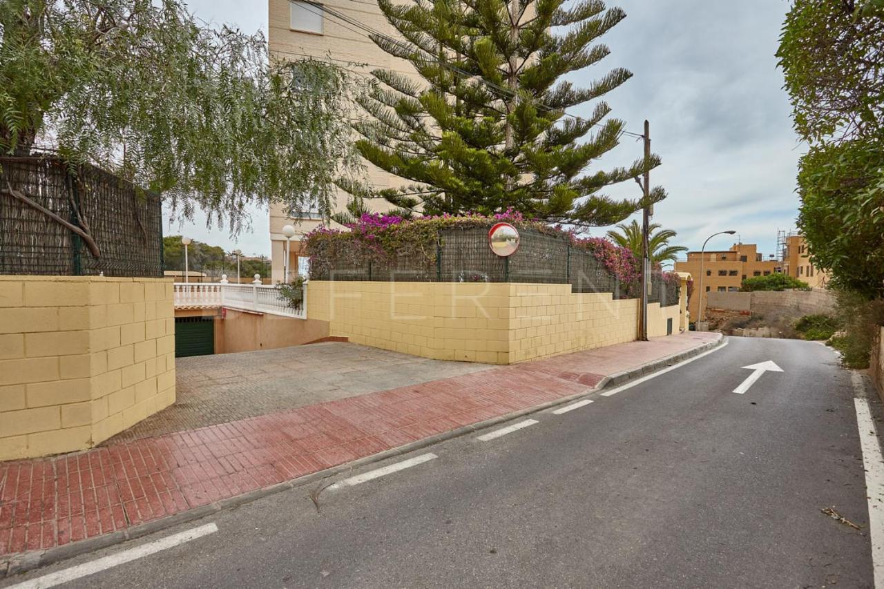 Beferent Urbaeuropa Lägenhet El Campello Exteriör bild